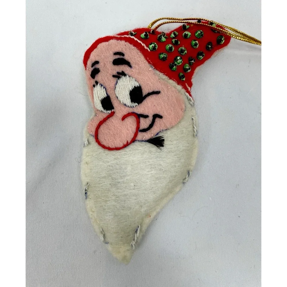 Disney Ornaments Felt Sequins Pinocchio Snow White Dwarfs Vintage 6